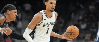 Wembanyama superou três times da NBA em bloqueios para começar a temporada