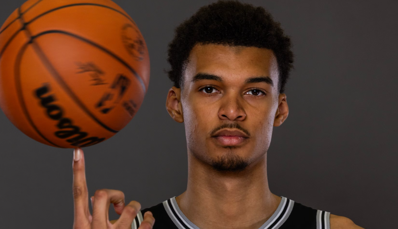 Comparações com Vembanyama e Jokic Expectativas e Realidade